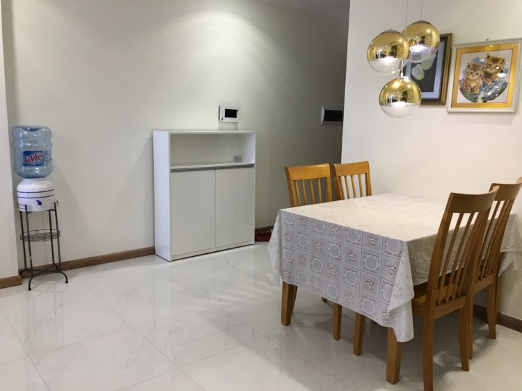 2 Bedrooms for rent 4
