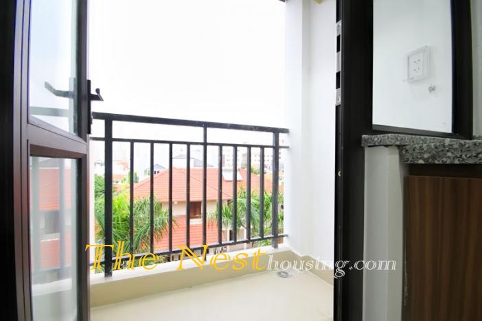 0123 0304 thue can ho dich vu quan 2 co ban cong rong rai view tphcm