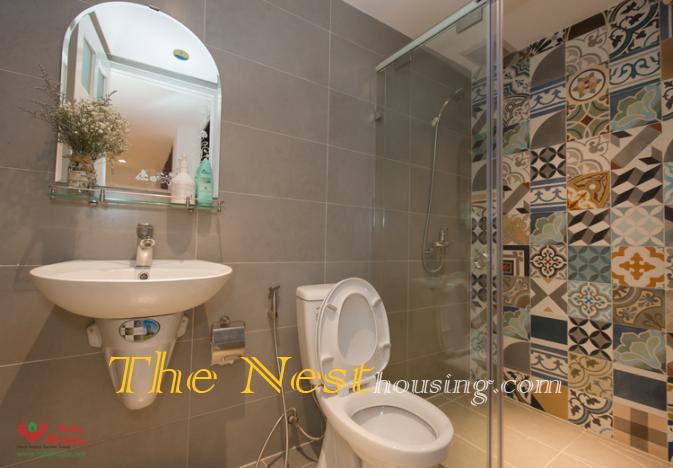 RH5   101   Bath Room