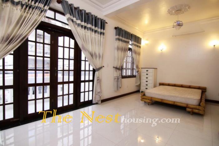 House dist 2 for rent, 3 bedrooms