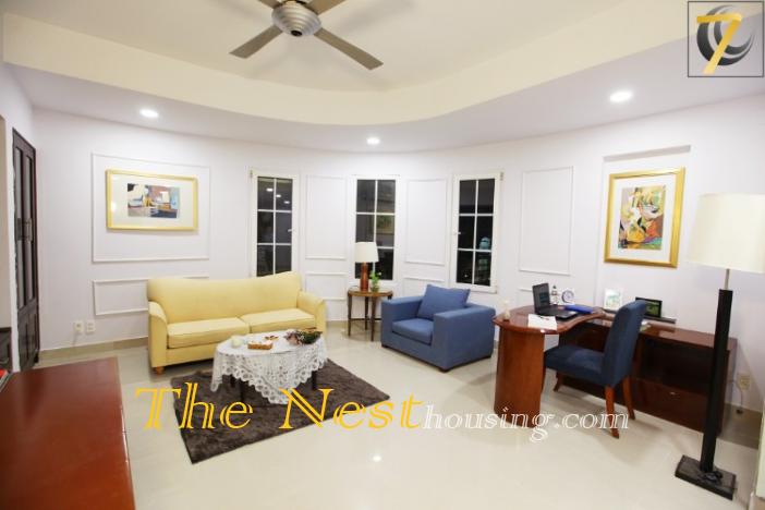 SERVICED APARTMENT IN D2 - 3 BEDROOMS FOR RENT
