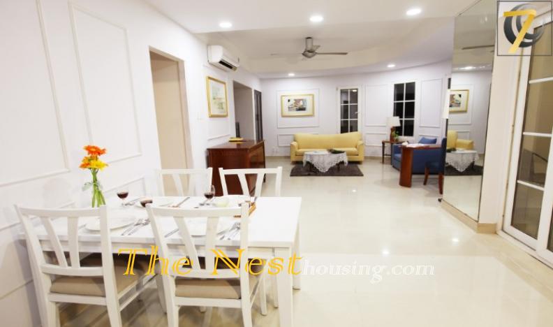 SERVICED APARTMENT IN D2 - 3 BEDROOMS FOR RENT