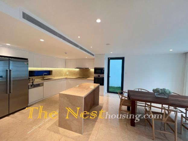 HOUSE WITH PRIVATE SWIMMING POOL, GARDEN Nearly Bus 153 station HO CHI MINH CITY