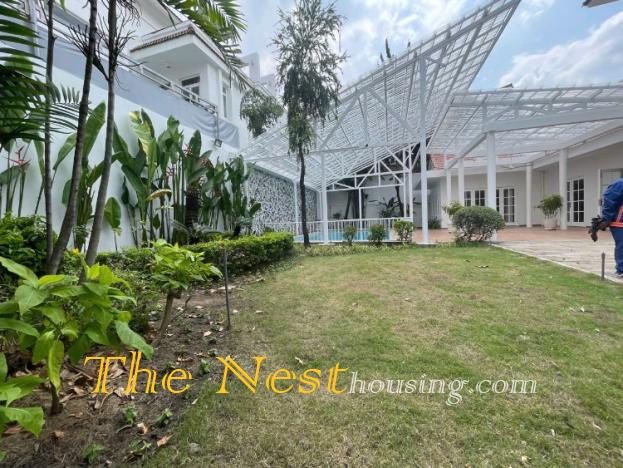 Modern villa for rent in Thao Dien, 4 bedrooms, private swimming pool