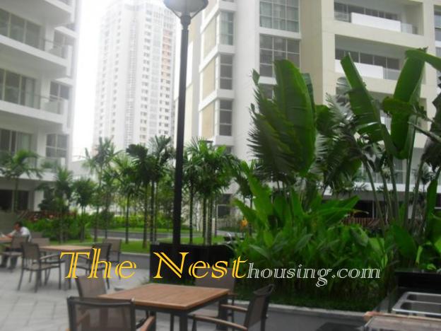 Penthouse for rent in Estella District 2