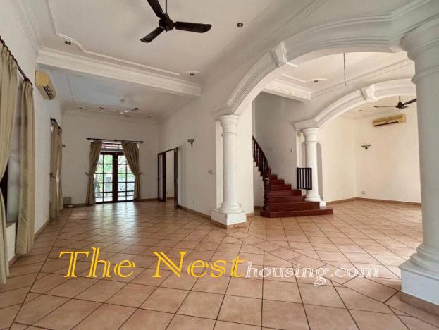 ​​​​​​​Charming villa for rent in compound