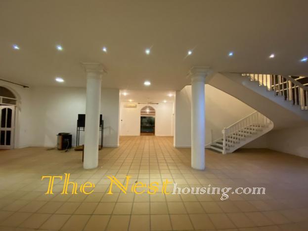 Charming villa in compound for rent, 4 bedrooms, big garden and swimming pool