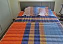 2 bedrooms for rent 8 11