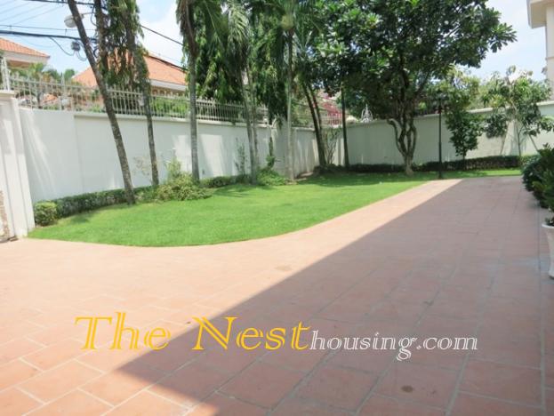 Modern villa for rent in compound District 2