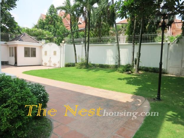 Modern villa for rent in compound District 2