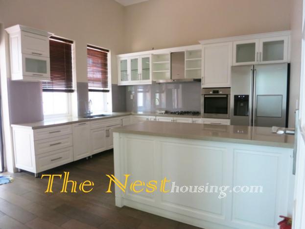 Modern villa for rent in compound District 2