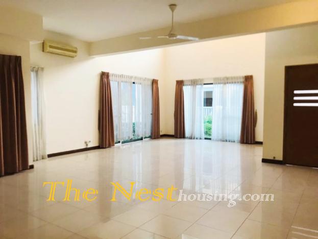 Nice villa for rent in compound
