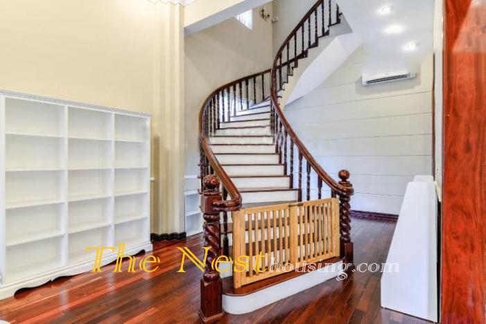 Villa for rent in compound Thao Dien
