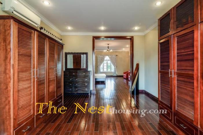 Villa for rent in compound Thao Dien