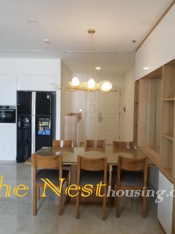 VINHOMES GOLDEN RIVER - 2 BEDROOMS FOR RENT