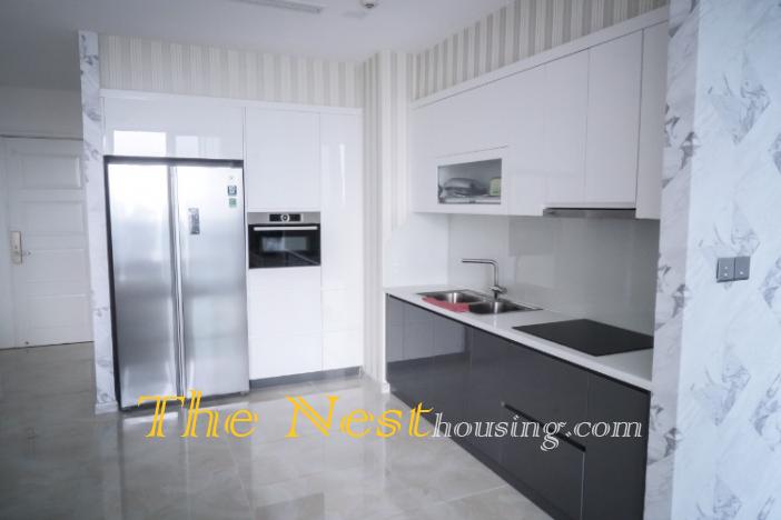VINHOMES GOLDEN RIVER - 2 BEDROOMS FOR RENT