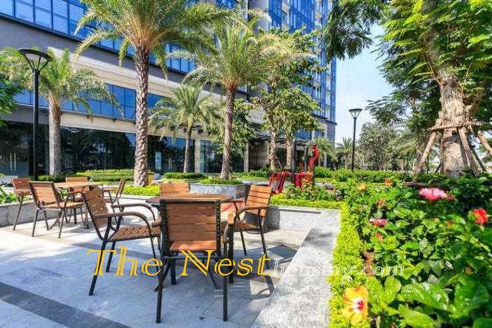 VINHOMES GOLDEN RIVER - 2 BEDROOMS FOR RENT