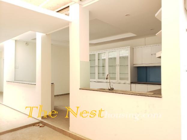 Villa in compound Tran Nao for rent