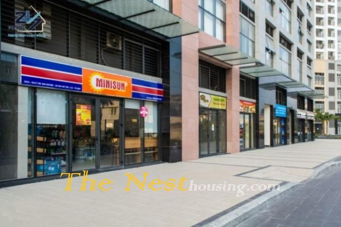 sHOP_THE_SUN_AVENUE_Q2