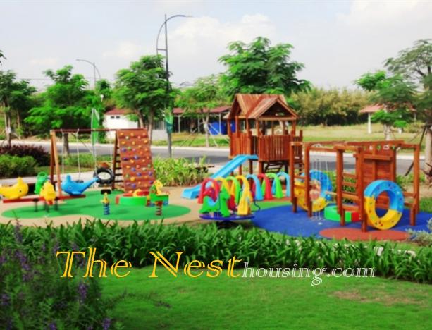 8Kid playground