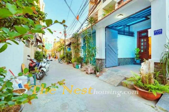 Cozy townhouse 4 bedrooms contact Ms Thao 0903 626 800