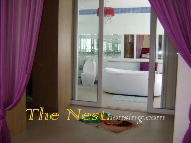 Villa for rent in Thao Dien very good location