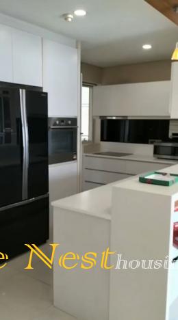 Modern apartment 3 bedrooms for rent in Estella