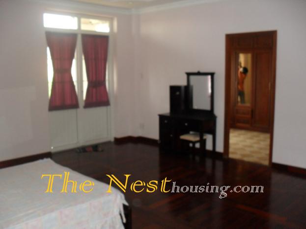 House 4 BEDROOMS for rent with private swimming pool in Dist 2