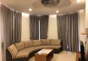 Căn hộ hiện đại 3 phòng ngủ Quận 3 cho thuê