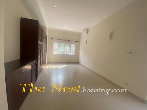 Villa in compound Tran Nao for rent
