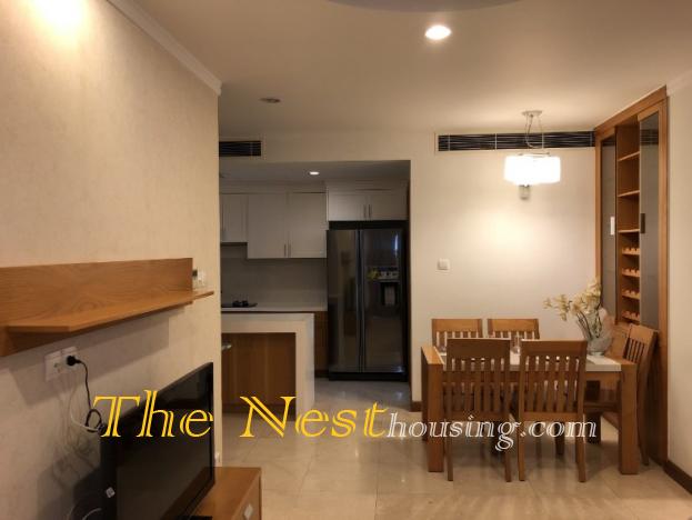 Căn hộ hiện đại 3 phòng ngủ Quận 3 cho thuê
