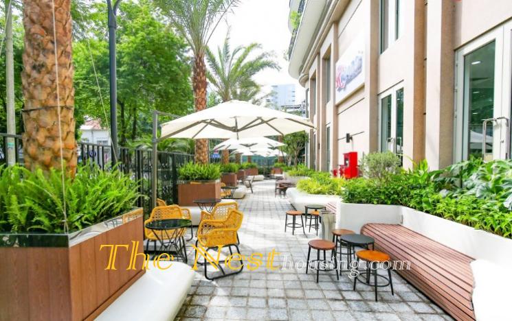 Căn hộ hiện đại 3 phòng ngủ Quận 3 cho thuê