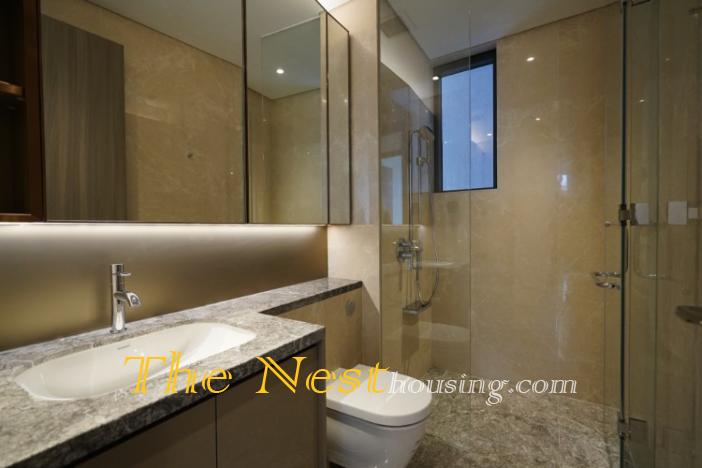 Luxury apartment 3 bedrooms for rent in District 1