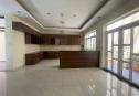 Villa for rent in compound, 3 bedrooms, good location, 2800 USD