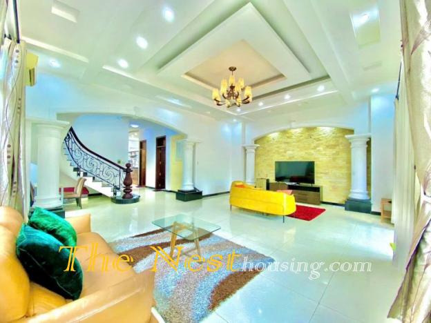 Villa for rent in Thao Dien