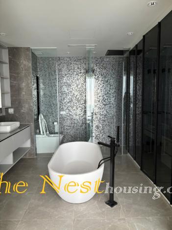 Luxury apartment 4 bedrooms for rent in The Metropole Thu Thiem