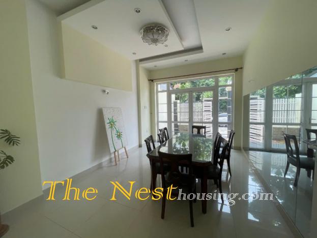 Villa for rent in compound, 3 bedrooms, good location, 2800 USD