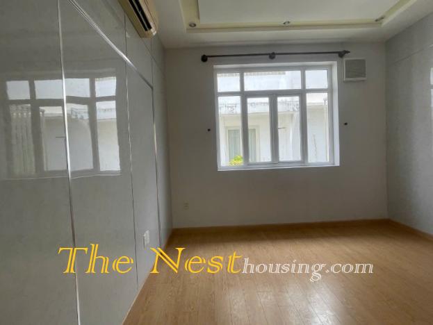 Villa for rent in compound, 3 bedrooms, good location, 2800 USD