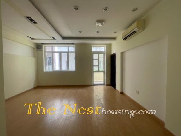 Villa for rent in compound, 3 bedrooms, good location, 2800 USD