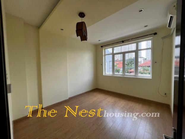 Villa for rent in compound, 3 bedrooms, good location, 2800 USD