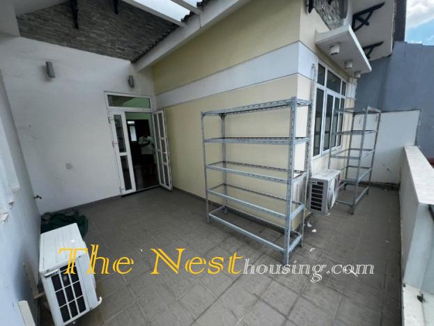 Villa for rent in compound, 3 bedrooms, good location, 2800 USD