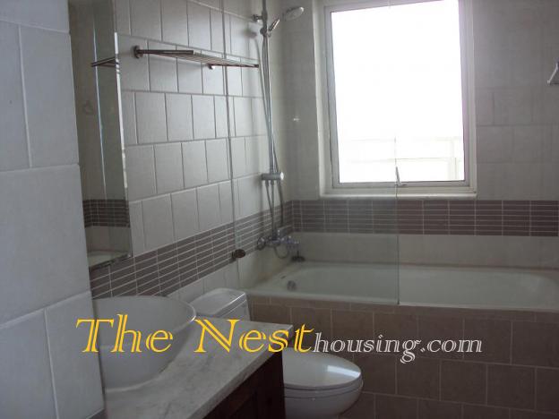 A15 06 Master toilet