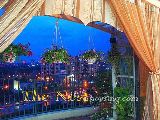 Balcony e 500x375 1