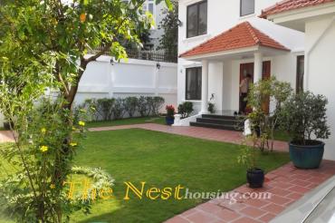 Villa for rent in Thao Dien, 4 bedrooms, good location