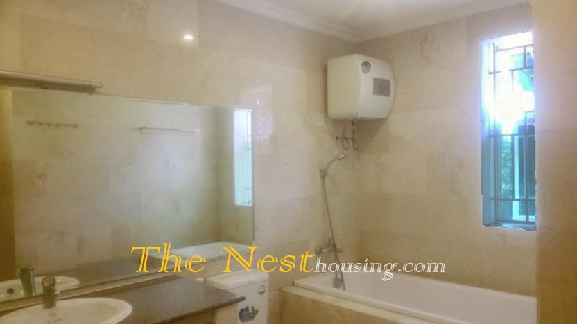 House for rent in district 2, nearly Sai gon Bridge