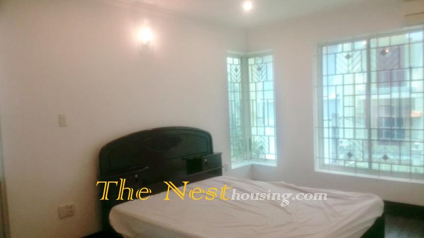 House for rent in district 2, nearly Sai gon Bridge