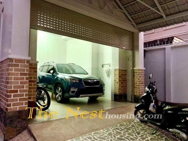 ​​​​​​​Villa for rent in compound of Thao Dien, close to An Phu supermarket