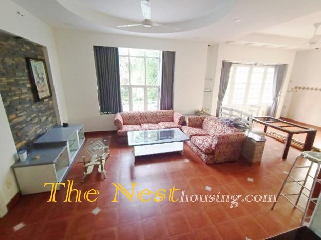 Villa for rent in compound, 4 bedrooms, partly furnished, good location, 3000 USD