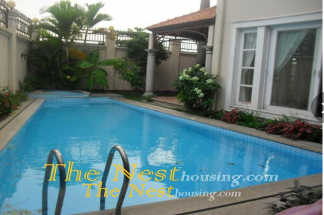 Biệt thự cho thuê Thảo Điền, Quận 2, hồ bơi và sân vườn, 4000$