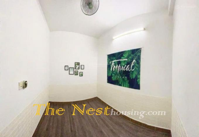 Nhà mặt tiền đường Linh Trung